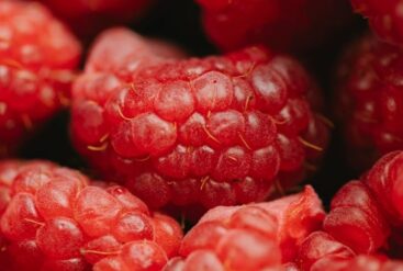 Zoom brut sur des framboises